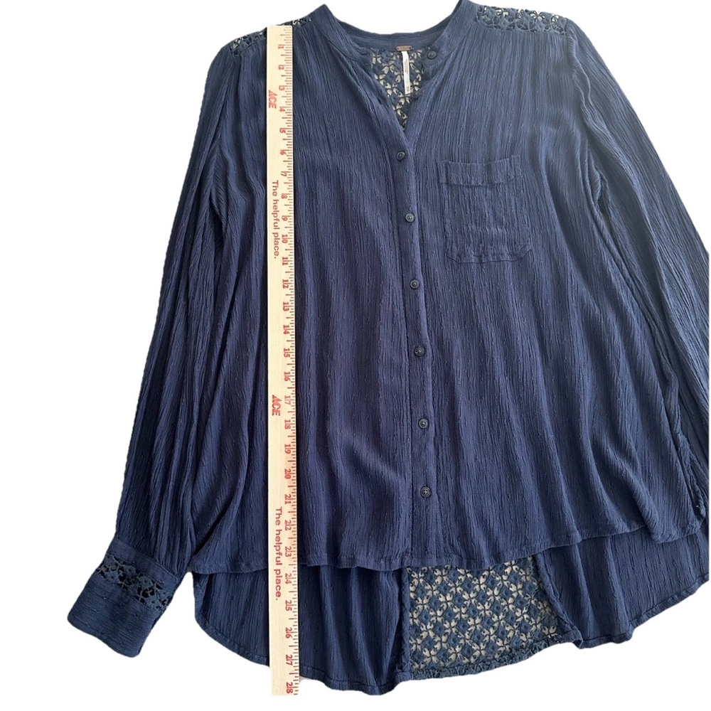 Free People Shirt Size XS  Blue Tunic Crochet Lace Back Lagenlook Cottagecore - Picture 6 of 12